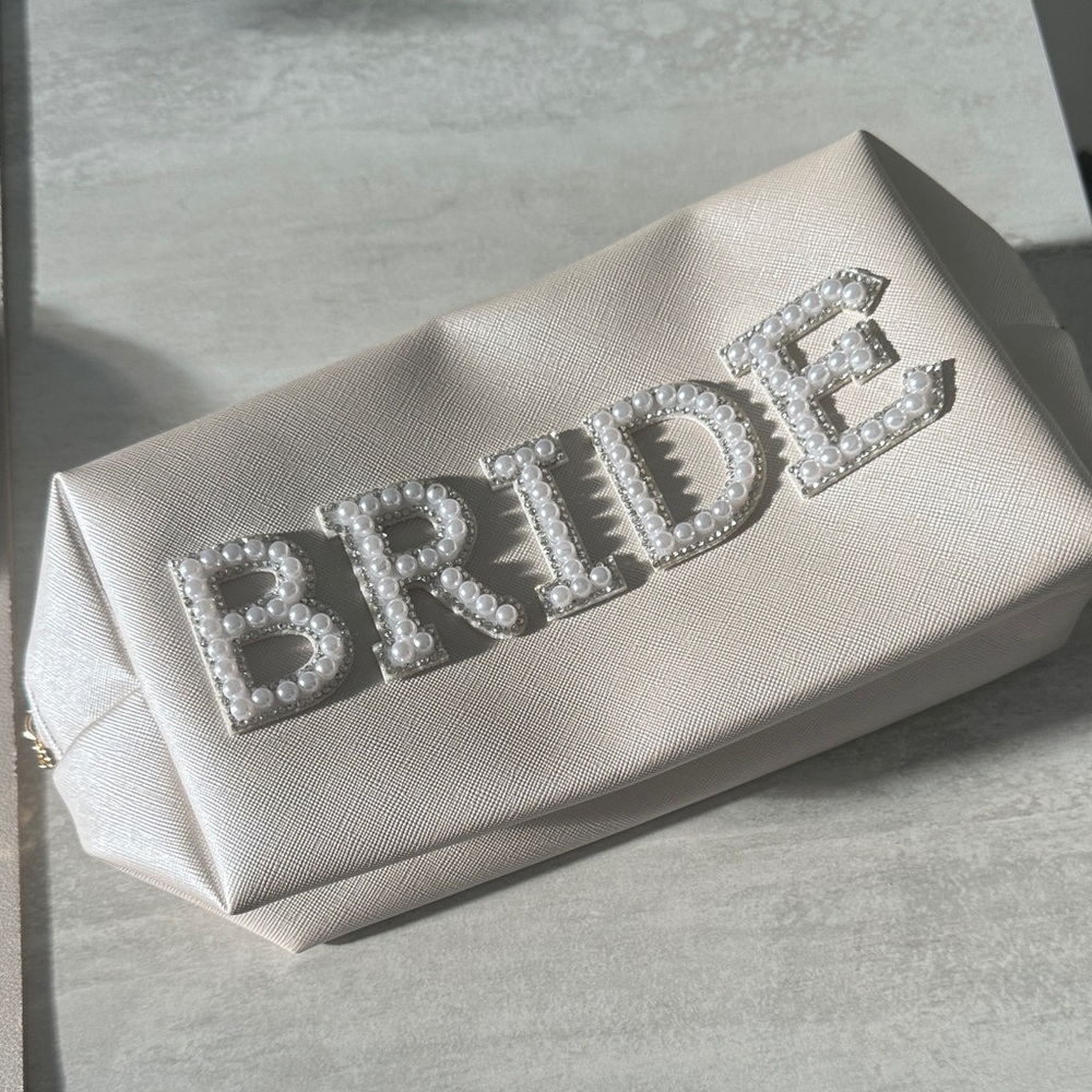 Elegant Cream Bride Clutch